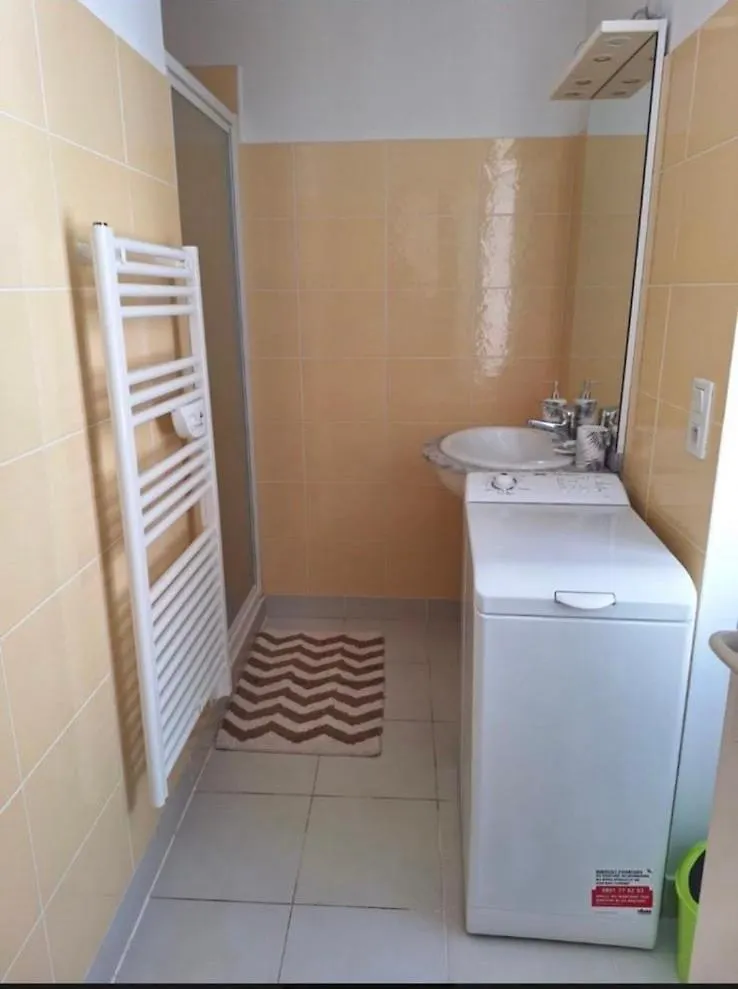 Appartement 2-4 Pers スイヤック